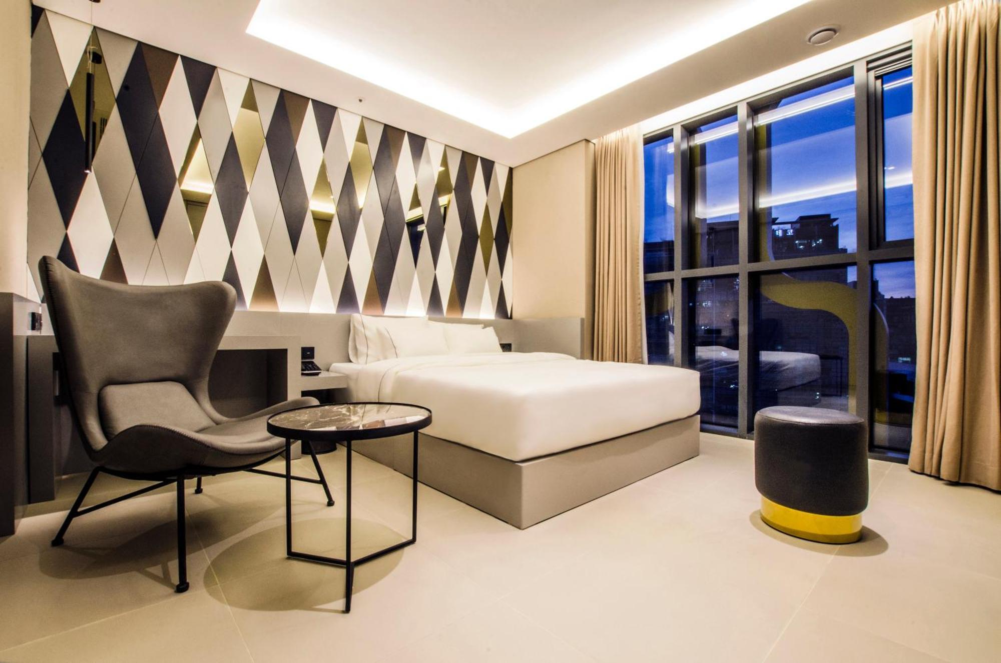 Hotel The Designers Premier Kondae Seoul Exterior photo